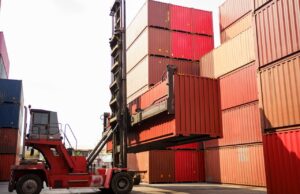El impuesto a las importaciones anota una recaudación excedente El impuesto a las importaciones anota una recaudación excedente