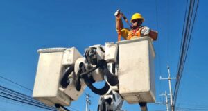 Sismo deja a usuarios sin luz en tres estados y deja fuera de operación dos líneas eléctricas Sismo deja a usuarios sin luz en tres estados y deja fuera de operación dos líneas eléctricas