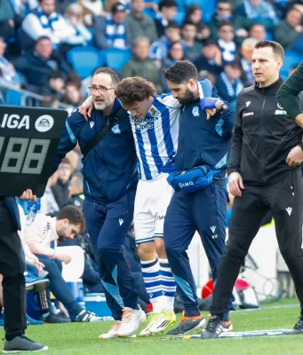 Álvaro Odriozola se rompe el cruzado y dice adiós a la temporada Álvaro Odriozola se rompe el cruzado y dice adiós a la temporada