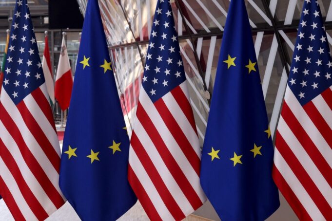 La UE examina "atentamente" dictamen judicial que anula política arancelaria de Trump La UE examina "atentamente" dictamen judicial que anula política arancelaria de Trump
